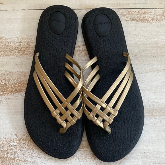 sanuk yoga salty sandals